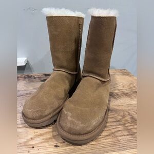UGG Classic Chestnut Suede Boots with Back Zipper